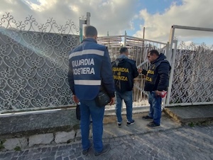 Vico Equense. Lavori abusivi in hotel, sequestrata area di 700 metri quadri