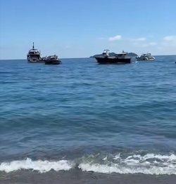 Assalto dei diportisti al mare di penisola sorrentina e costiera amalfitana, allarme di Borrelli