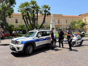 Sorrento. Tenta truffa alla madre del presidente dei commercianti, arrestato