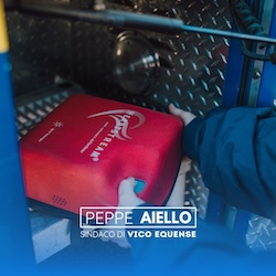 Vico Equense. Defibrillatore in dotazione alla polizia municipale