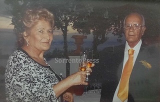 Massa Lubrense. Festa per le nozze di diamante di Giacomo e Anna Apreda