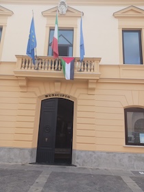 Massa Lubrense. Il Consiglio comunale approva all’unanimità mozione pro Palestina