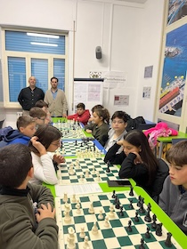 Sorrento. Niente spazi per giocare a scacchi, appello al commissario