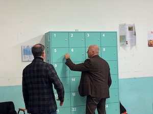 Piano di Sorrento. Nuovi arredi scolastici per gli studenti