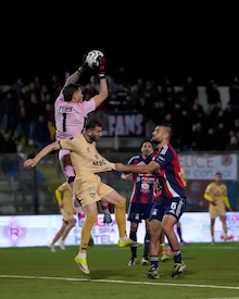 Il Sorrento si schianta contro il portiere della Casertana e porta a casa un’altra sconfitta