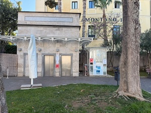 Sorrento. Riapre l’ascensore della villa comunale