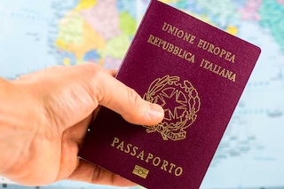 Passaporti rilasciati dagli uffici postali, penisola sorrentina in testa in provincia di Napoli
