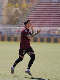 Boccata di ossigeno per il Sorrento, Altamura sconfitto 2-0. Benevento promosso in Serie B