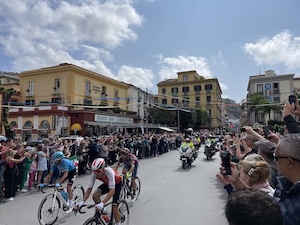 Sorrento. A Villa Fiorentino mostra e iniziative dedicate al Giro d’Italia