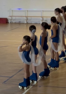 Vico Equense. Grande successo per il saggio di pattinaggio – video –
