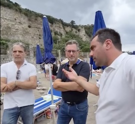 Vico Equense. Nuovo blitz di Borrelli per la fruizione delle spiagge, incontro con il sindaco