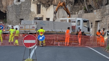 Chiusa la statale Amalfitana a Tordigliano