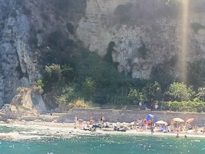 Vico Equense. Frana al Pezzolo, nessun ferito tra i bagnanti
