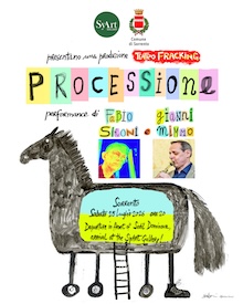 Sorrento. Arriva la processione del Teatro Fracking