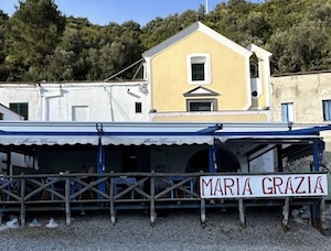 Massa Lubrense. Interdizione al titolare del ristorante Maria Grazia di Marina del Cantone, ma per ora locale regolarmente aperto