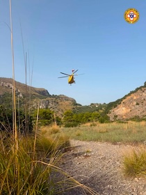 Massa Lubrense. Bagnante perde conoscenza dopo tuffo, soccorso in elicottero