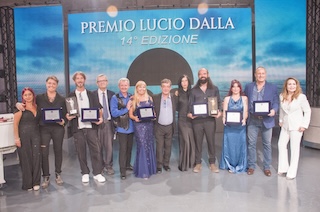 Meta. Premio Lucio Dalla, a Max & Mary il riconoscimento della critica – video –