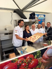 Vico Equense. Pizza a Vico in vetrina al Salone del Gusto di Torino