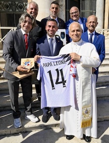 Il Sorrento Calcio in udienza da Papa Leone XIV