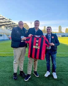 Il manager Giuseppe Amitrano a fare il tifo per il Sorrento